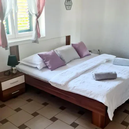 Afrika Makarska