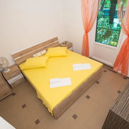 Apartament Afrika Makarska