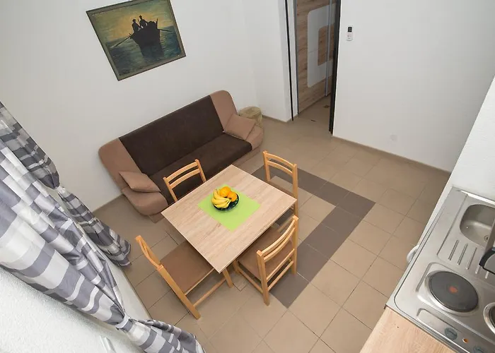 Afrika Daire Makarska