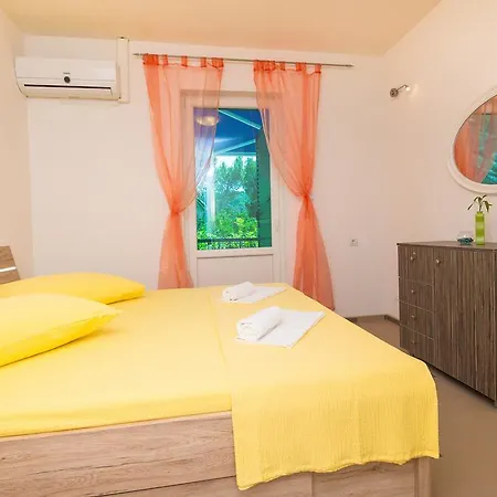 Afrika * マカルスカ